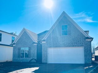 40 Downy Birch Ln, Oakland, TN 38060