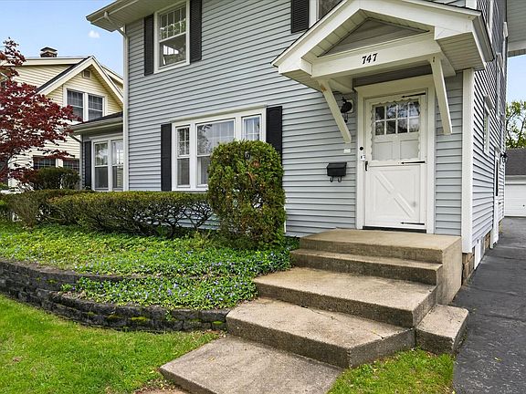 5th image of 747 Crescent Rd