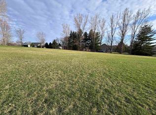 270 Wickshire Dr, Davis, IL 61019