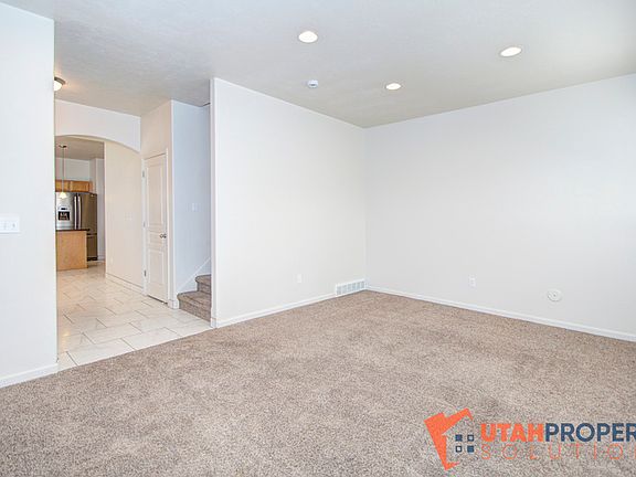 4th image of 1479 W Stone Meadow Dr