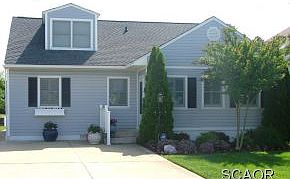 1st image of 38369 Maple Ln