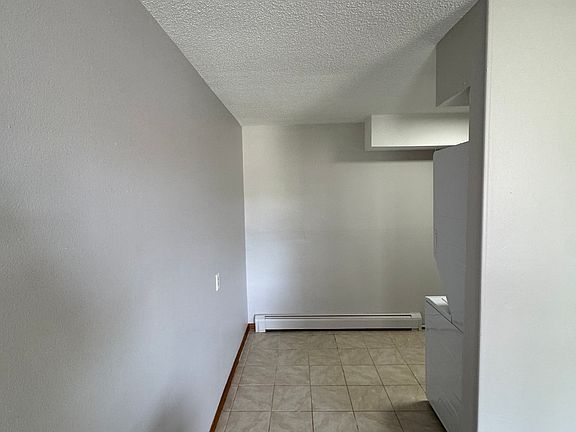 3rd image of 223 E Court Ave APT 8