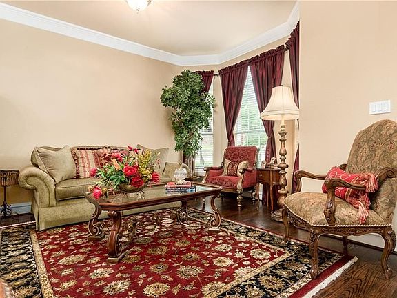 4th image of 4900 Mira Vista Dr