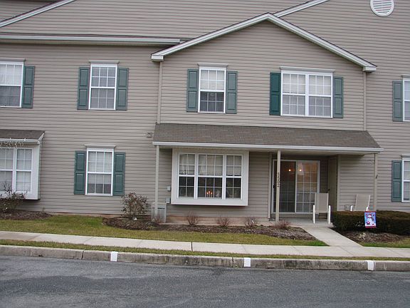 Exterior Parking area