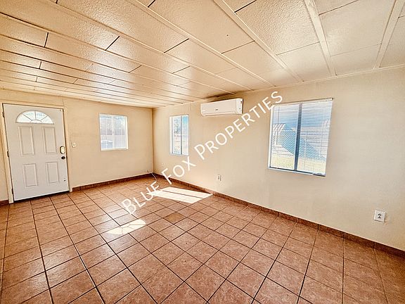 3rd image of 3707 E Glenn St