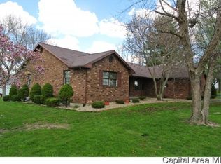 616 Minor Dr, South Jacksonville, IL 62650