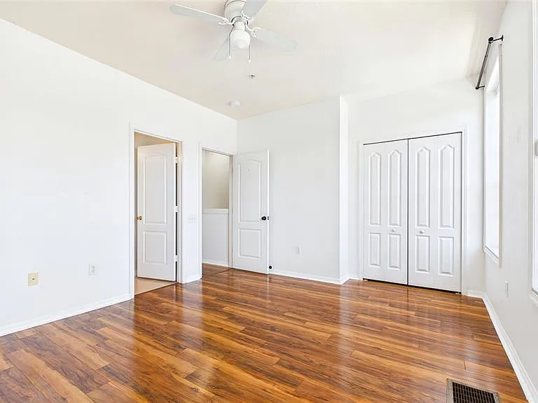 3175 Bayshore Oaks Dr — Photo 36