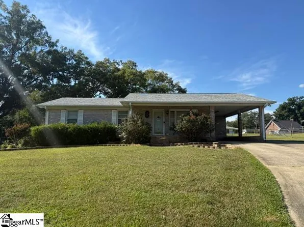 8 Henry Ave, Honea Path, SC 29654