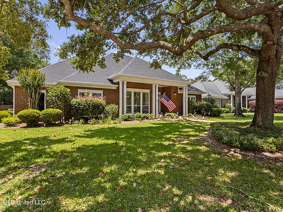 5th image of 11423 Ashton Ln W