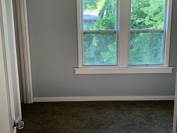 378 Arcola Inkster bed room 1 picture