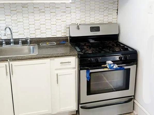 819 N 64th St, Philadelphia, PA