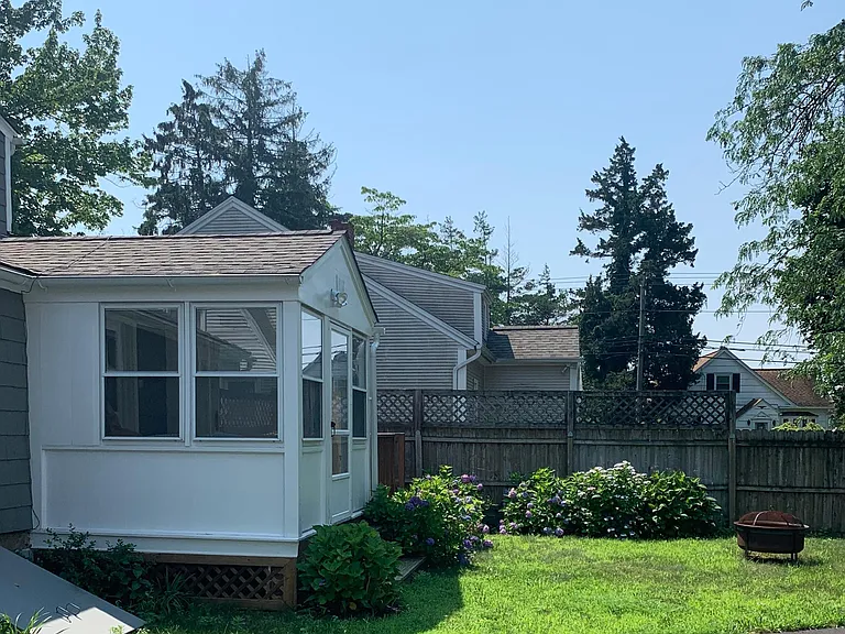 156 Bungalow Ave — Photo 27