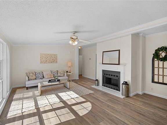 4th image of 501 Clarence Mock Ln