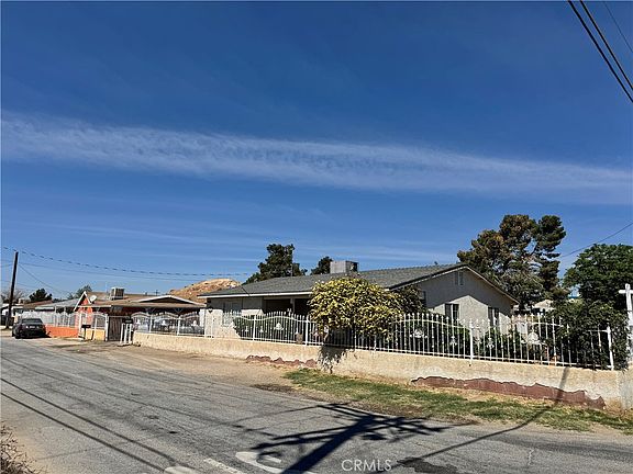 2nd image of 36528 Irwin Rd
