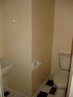 2nd image of 2325 W Pensacola St APT 134