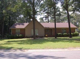 1004 Cherokee Rd, Perry, GA 31069