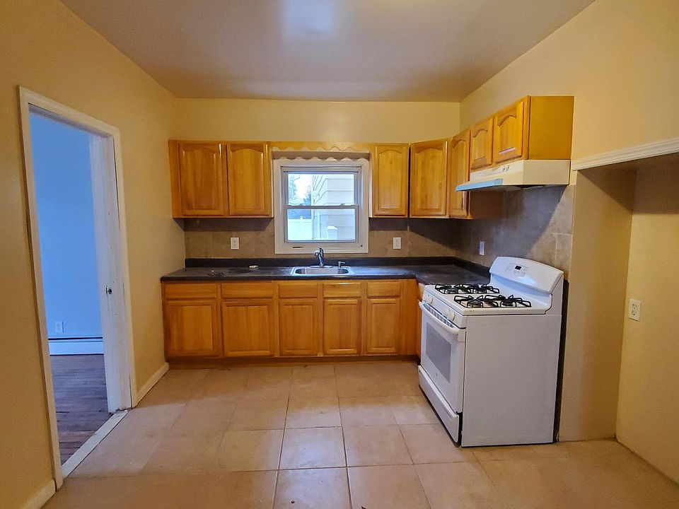 1st image of 222 William St APT 1