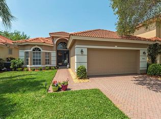 970 Fountain Run, Naples, FL 34119