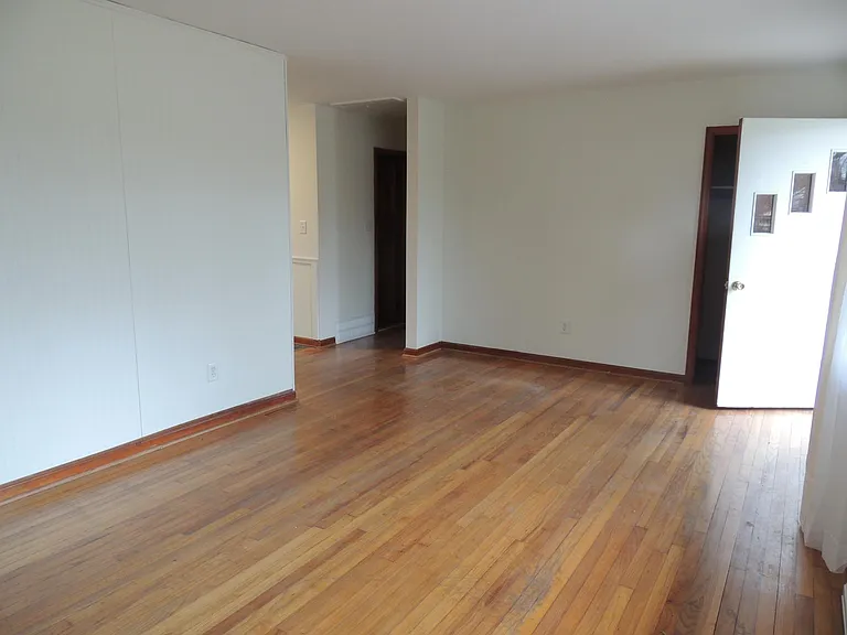 288 North Dr — Photo 4