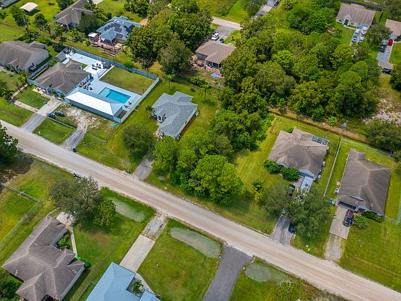 4th image of 8425 104th Avenue