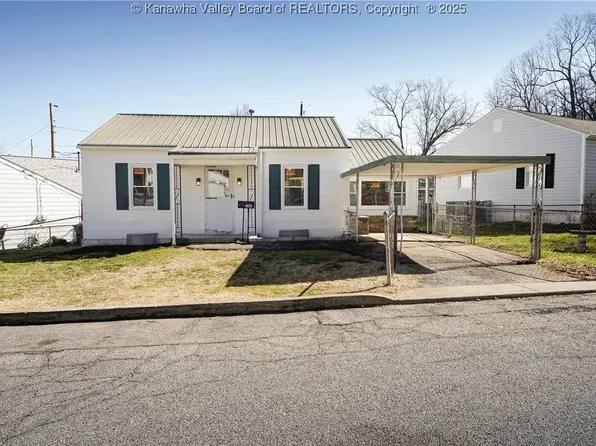 1006 Cove Way, South Charleston, WV 25309