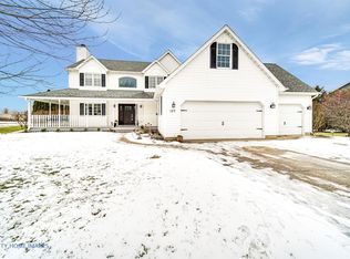 137 Regatta Ct, Valparaiso, IN 46385