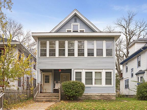 3rd image of 1724 Irving Ave N
