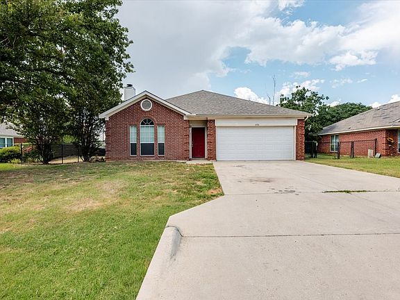 4th image of 406 Redbud Ln