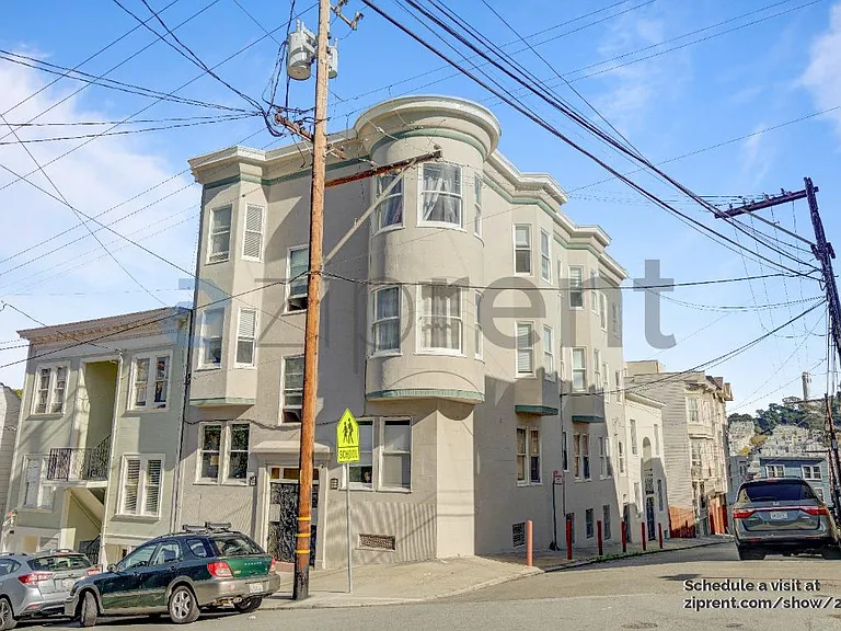 2136 Jones St — Photo 2