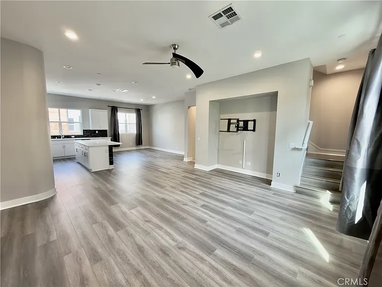 977 E Mason Ln #116 — Photo 11