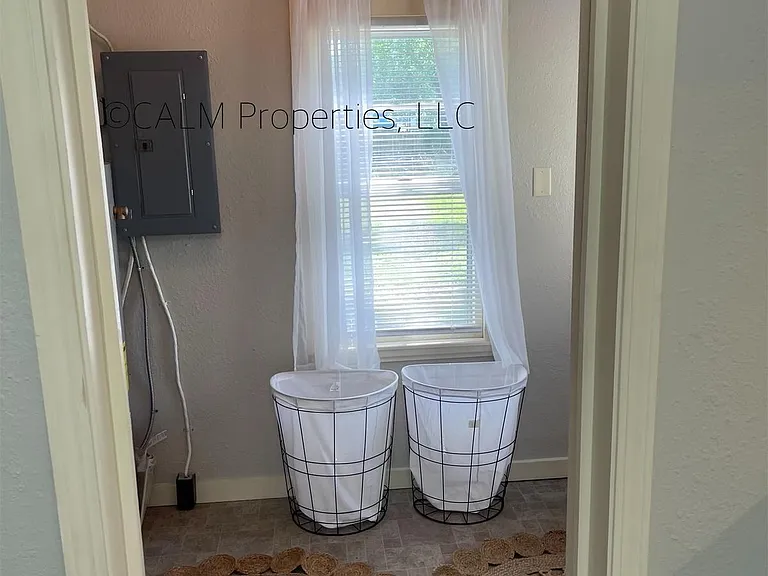 319 S Connecticut Ave — Photo 10