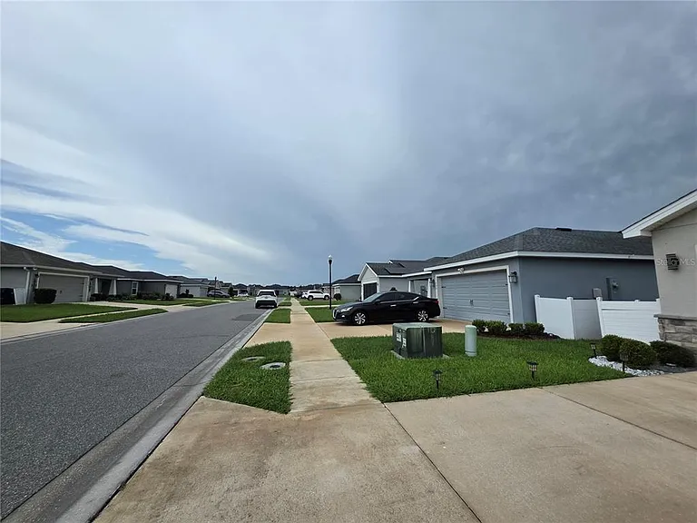 424 Capri Way — Photo 28