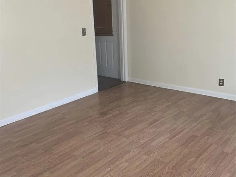 3232 W Maple St — Photo 4