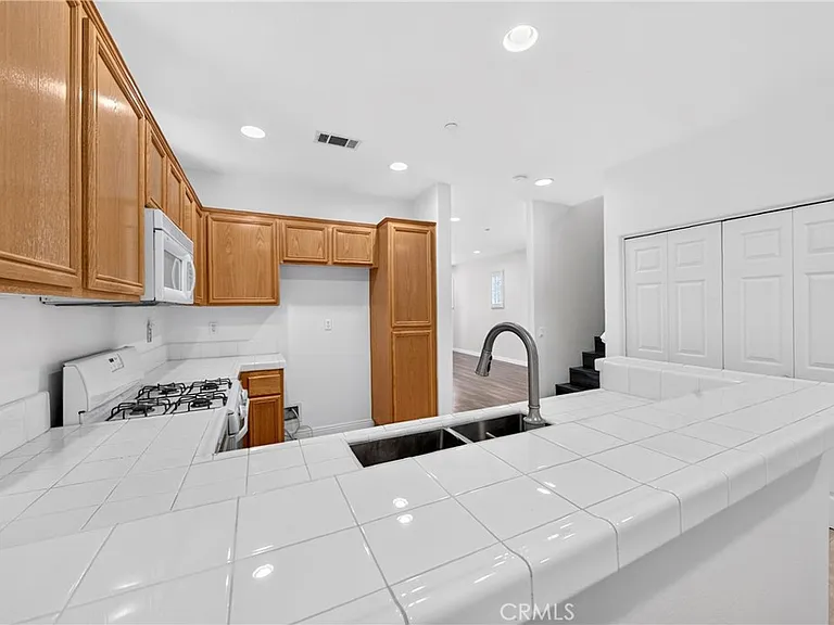 1300 McFadden Dr — Photo 18