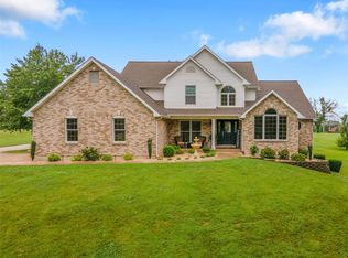 201 Hickory Pointe Ct, Wentzville, MO 63385
