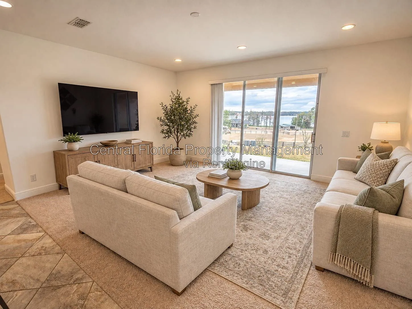 5 bed, 3.0 bath, 2560 sqft, $2,990 — Photo 3