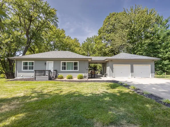 212 N Meridian Rd, Glen Carbon, IL 62034