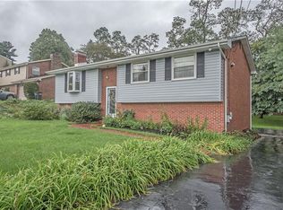 121 Charles Dr, North Huntingdon, PA 15642