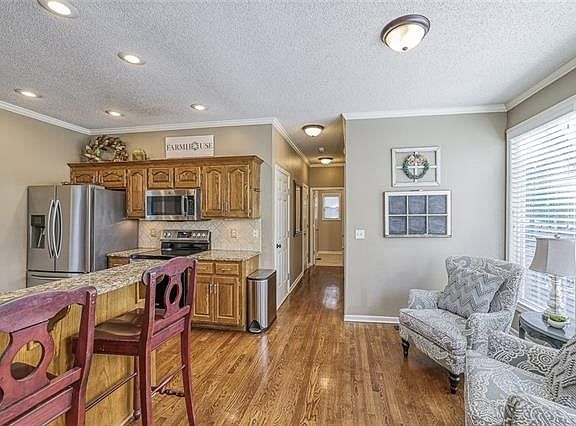 4th image of 14643 W 152nd St