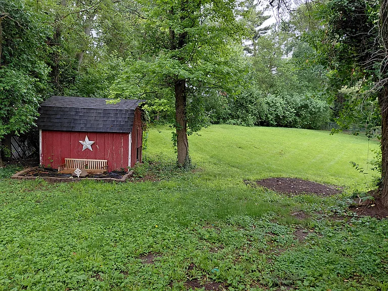 619 Arthur Ct — Photo 43