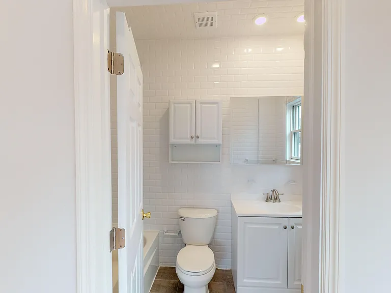 336 Forrest St #2 — Photo 7