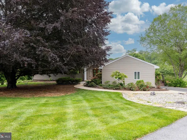 1004 General Stevens Dr, West Chester, PA 19382