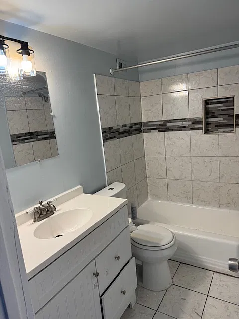 1 bed, 730 sqft, $1,600 — Photo 4