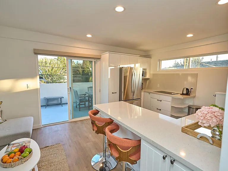 339 C Ave — Photo 7
