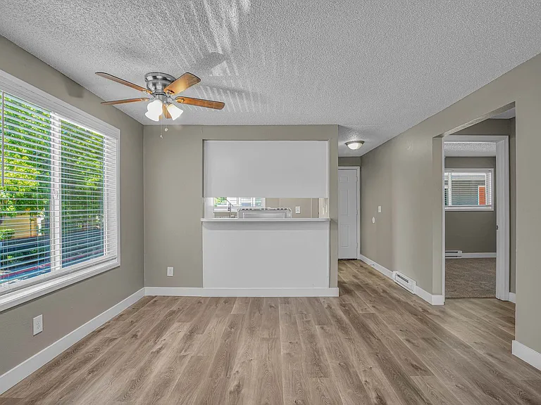 11900 SW Allen Blvd — Photo 2