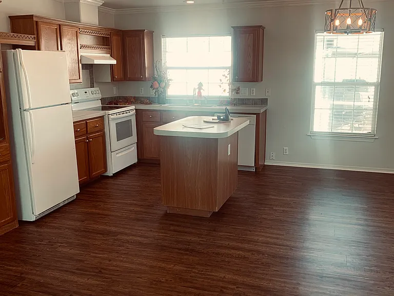 6509 Ashley Ct — Photo 11