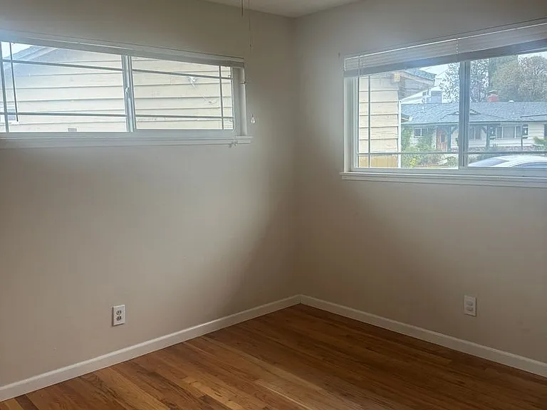 1006 Franzel Rd — Photo 8