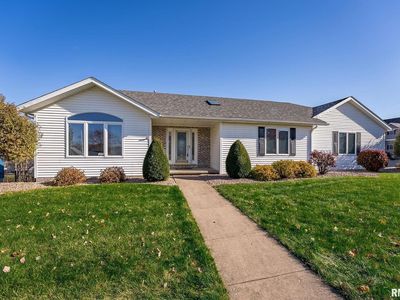 6015 Vine St, Davenport, IA, 52806