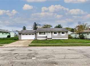 197 Lilburne Dr, Youngstown, OH