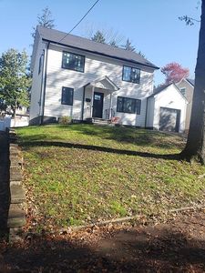 28 Seaman Rd, West Orange, NJ, 07052